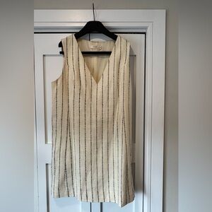 Suistudio (Suitsupply) Ivory and navy pinstriped linen tailored dress